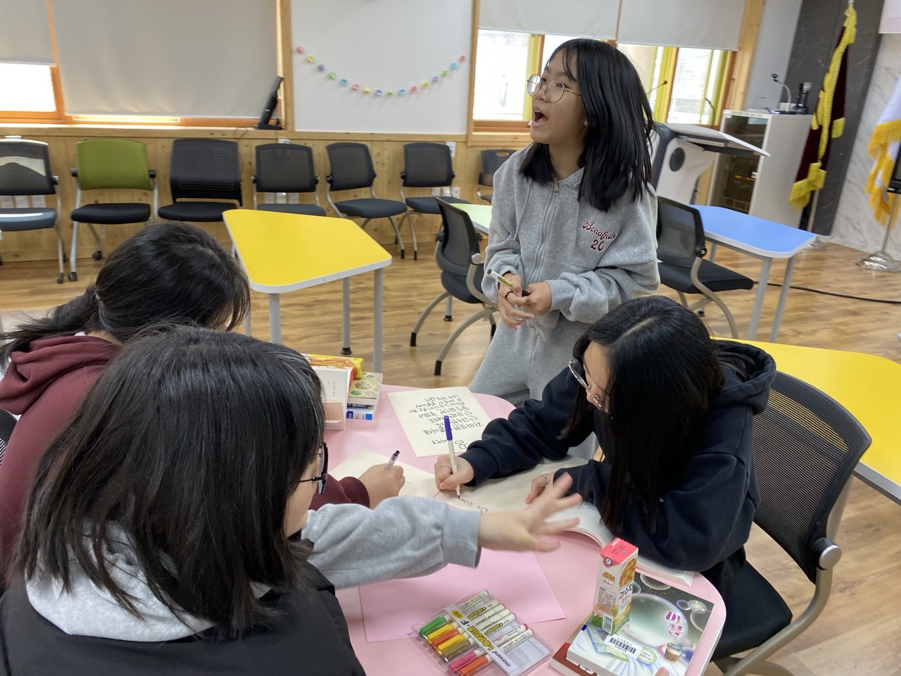 학교도서관 사진